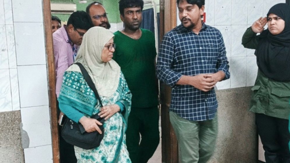 ঢাকায় ভূমিকম্পে আহত বেশি ‘প্যানিকের কারণে’: স্বাস্থ্য উপদেষ্টা